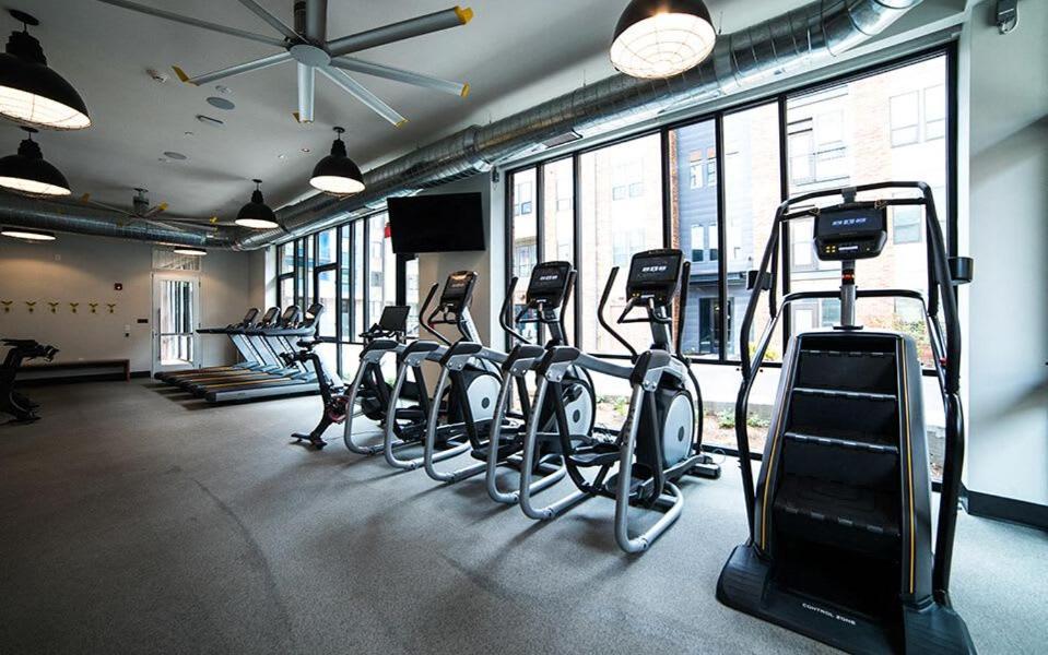 Free Parking Gym & Pool Downtown At Cityway Индианаполис Экстерьер фото